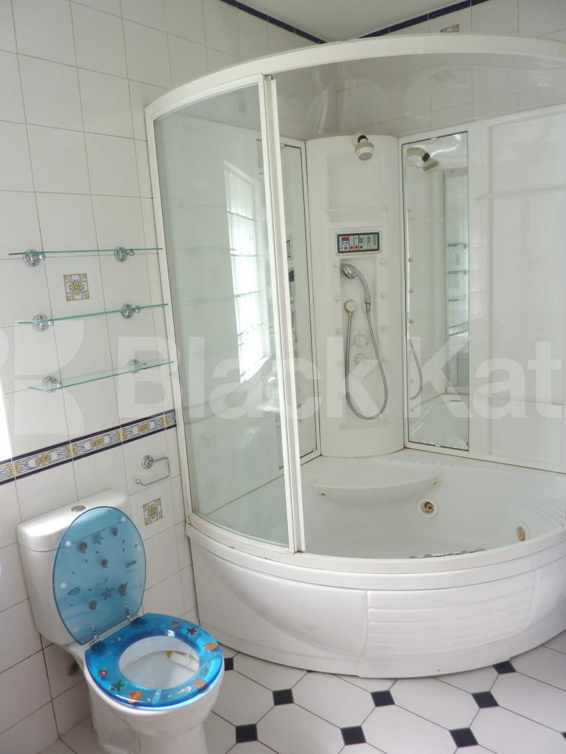 			MUST SEE!!, 2 Bedroom, 1 bath, 1 reception Mews House			 Chippenham Mews, MAIDA VALE